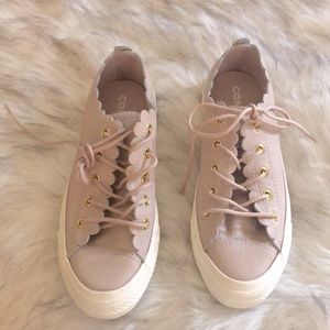 Size 6.5 converse chuck taylor all star ox nwot